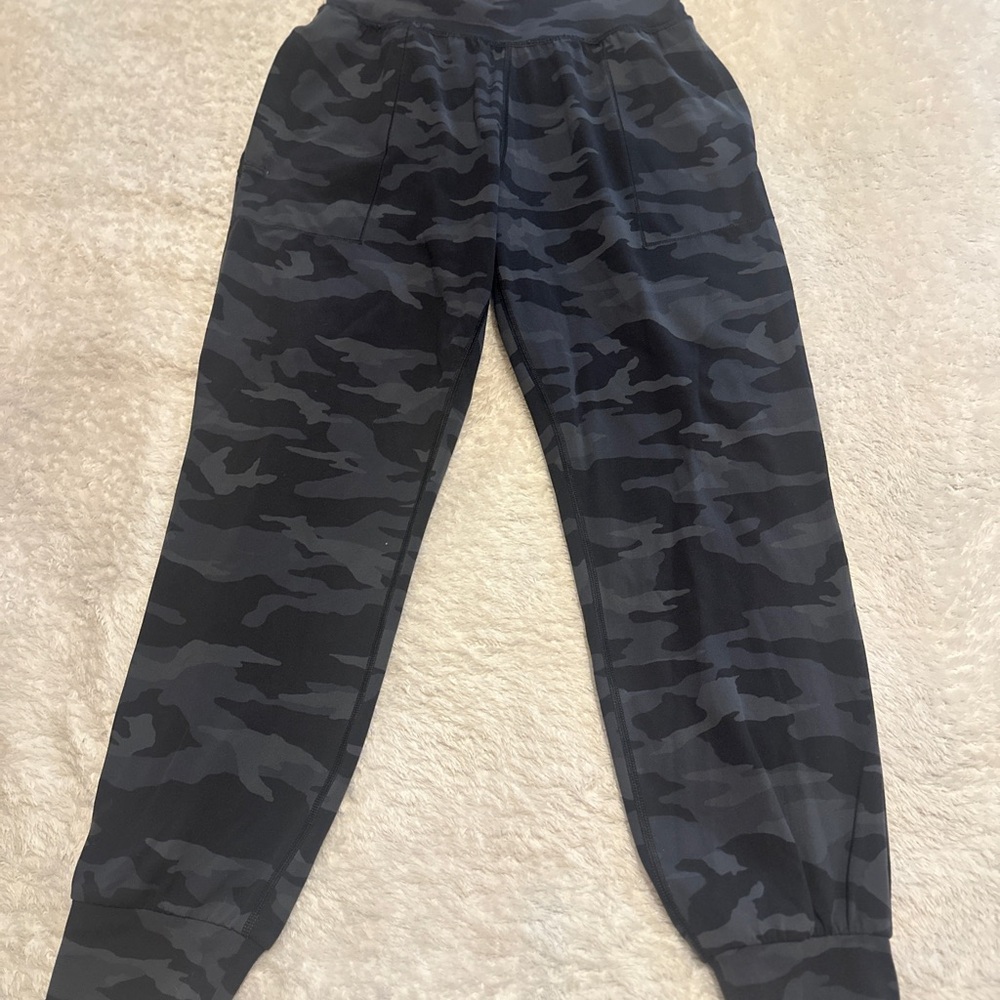 Athleta Camo Jogger Pants